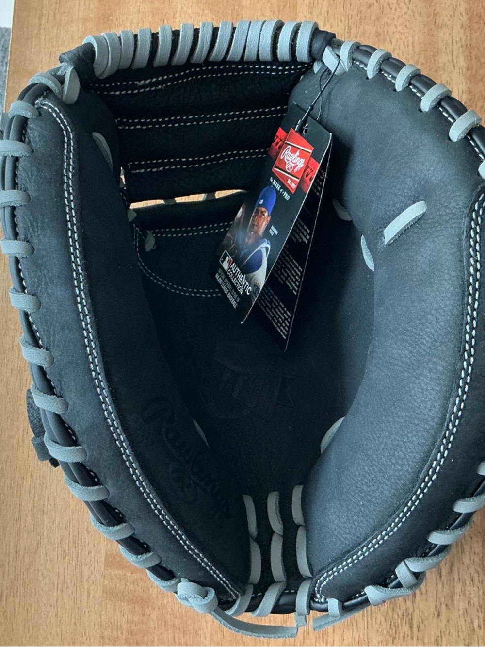 Rawlings Select Series Authentic Salvador Perez 33” RHT Catchers Mitt - Picture 2 of 9
